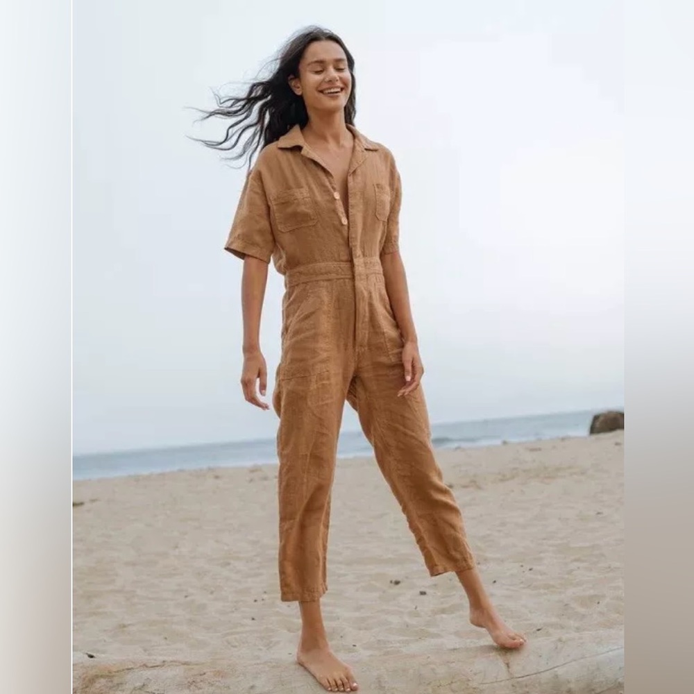 Mate the Label short sleeve linen jumpsuit Sedona size small
